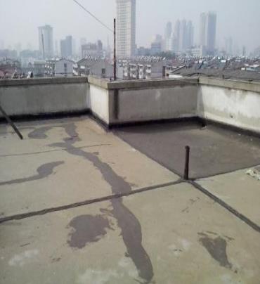 连城漏水维修 楼顶漏水是什么原因，楼顶漏水维修方法是什么?